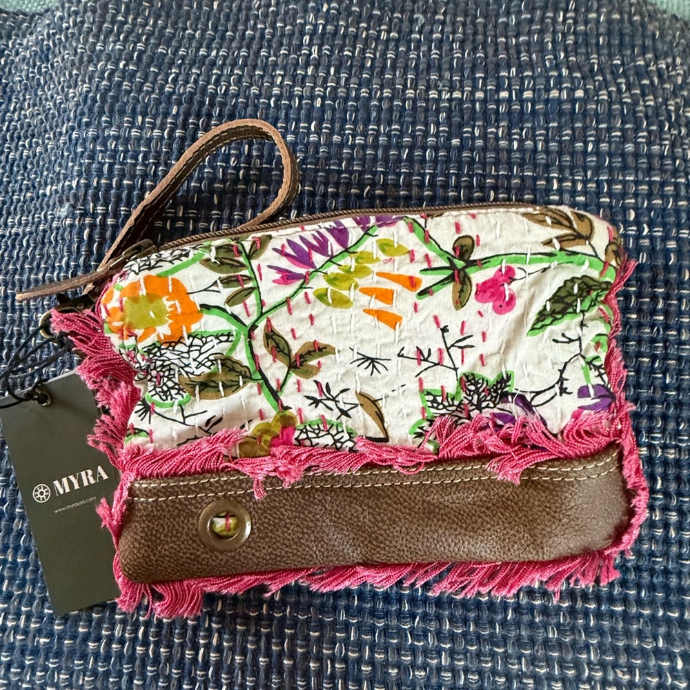 Myra Prairie Garden Clutch/Pouch 🍁Sept Sale